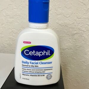 Cetaphil Daily Facial Cleanser - normal to oily